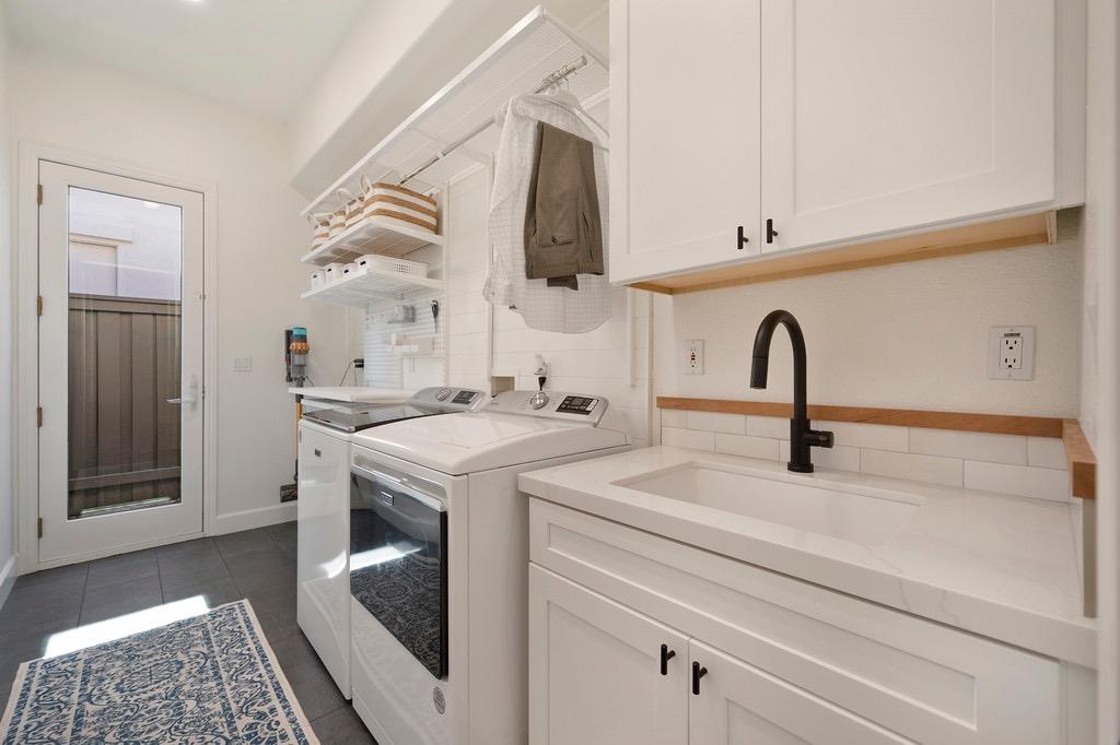 2004 Robin Brook Way