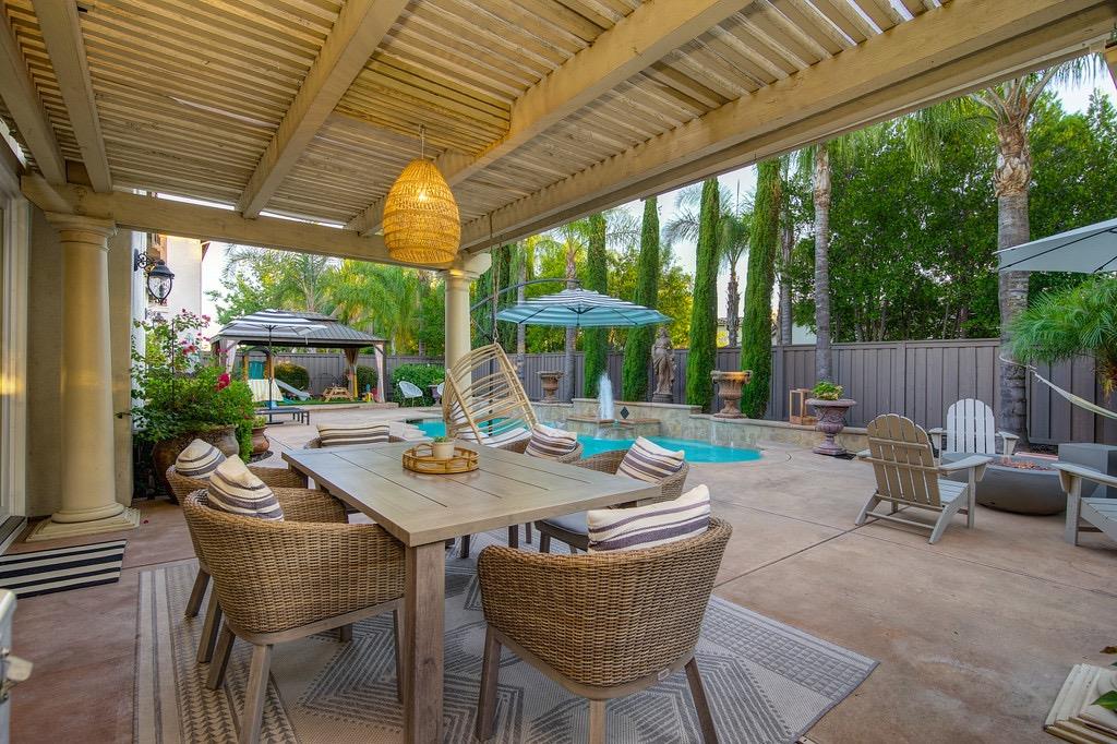 2004 Robin Brook Way