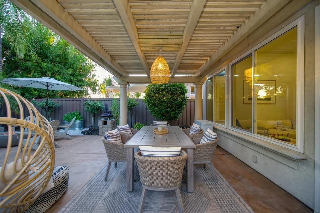 2004 Robin Brook Way