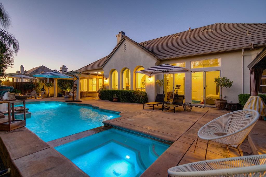 2004 Robin Brook Way