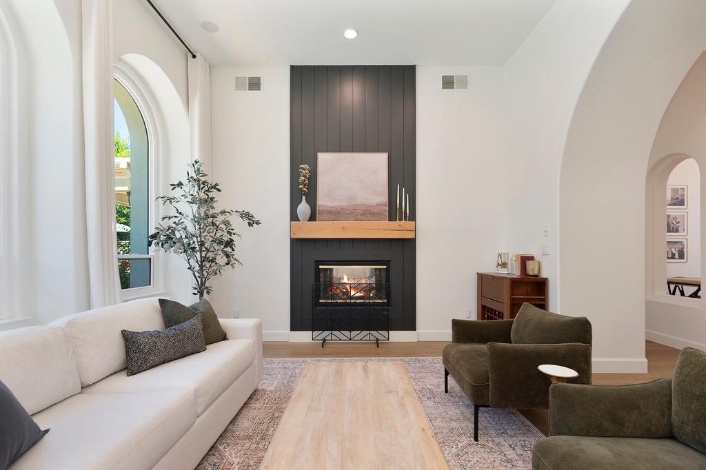 2004 Robin Brook Way