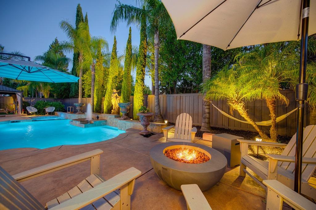 2004 Robin Brook Way