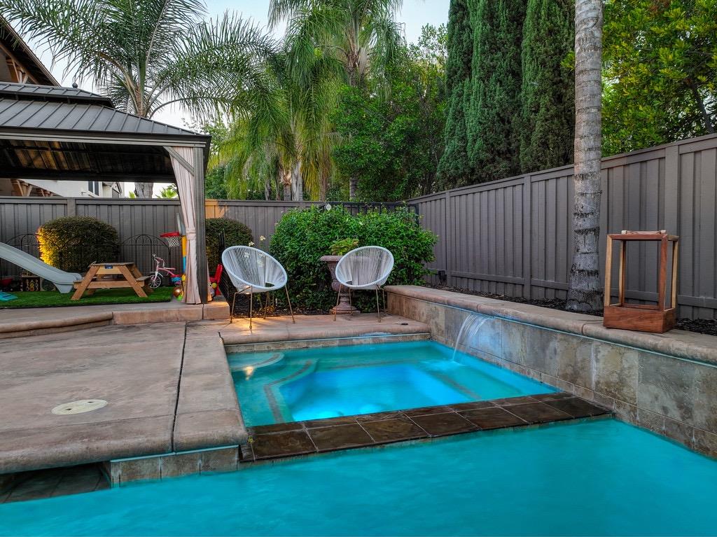 2004 Robin Brook Way