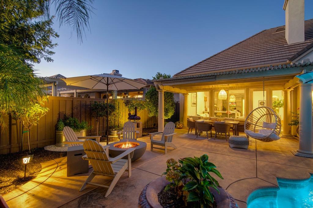 2004 Robin Brook Way