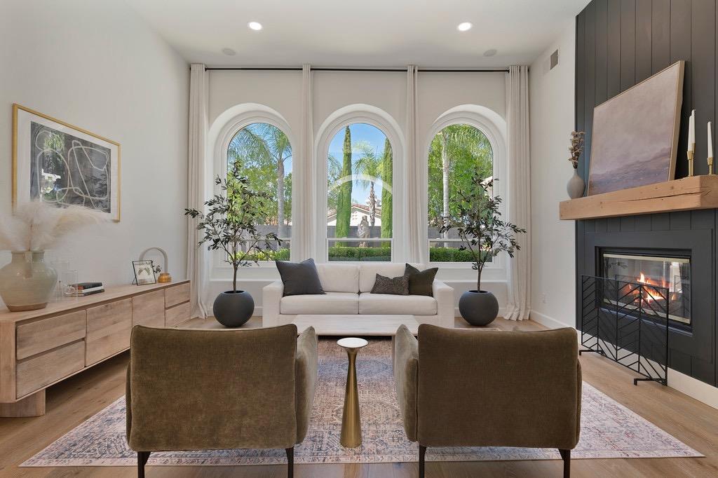 2004 Robin Brook Way