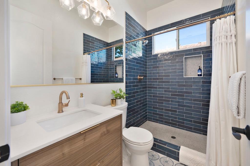 2004 Robin Brook Way