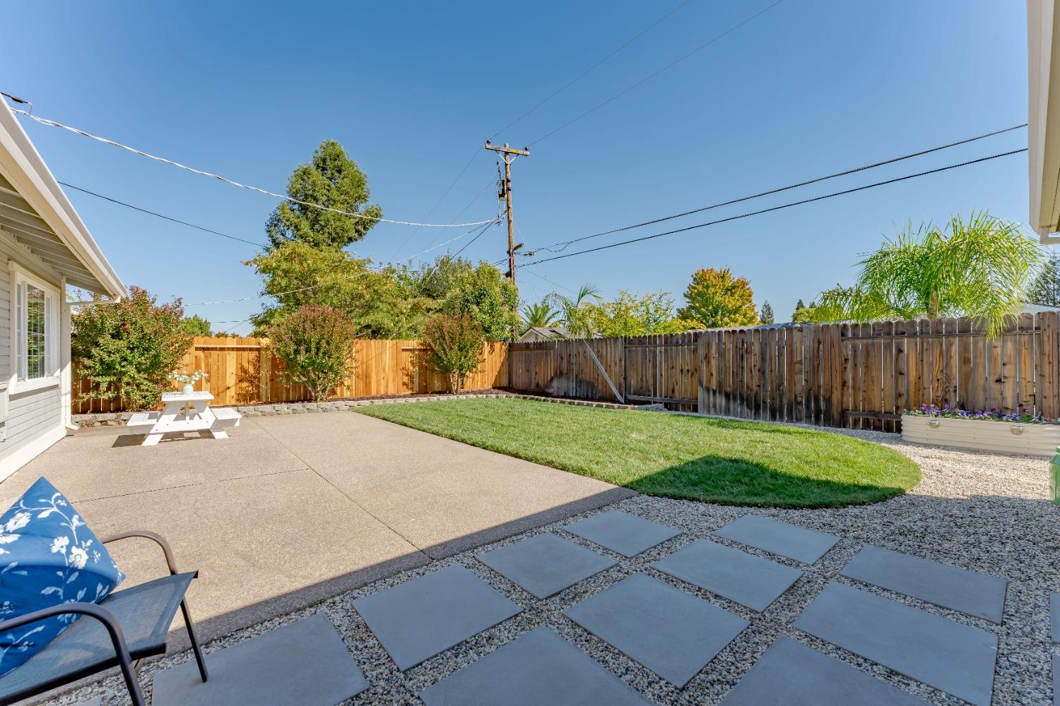 8285 Hillgrove Street