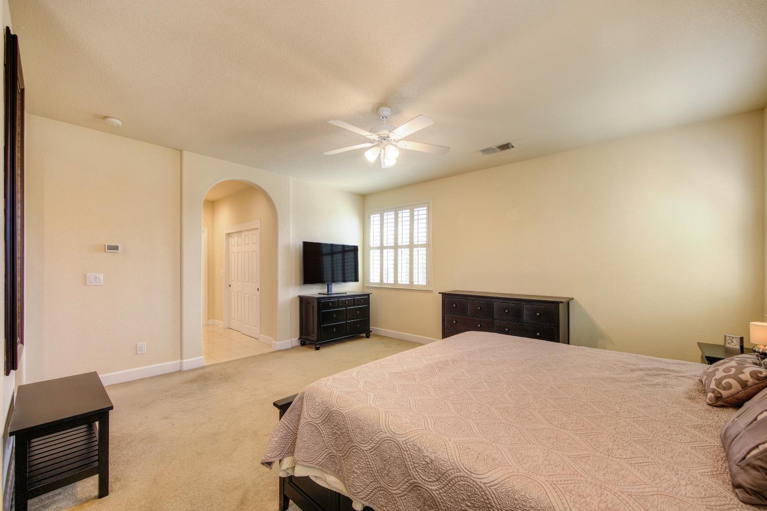 5636 John Runge Street