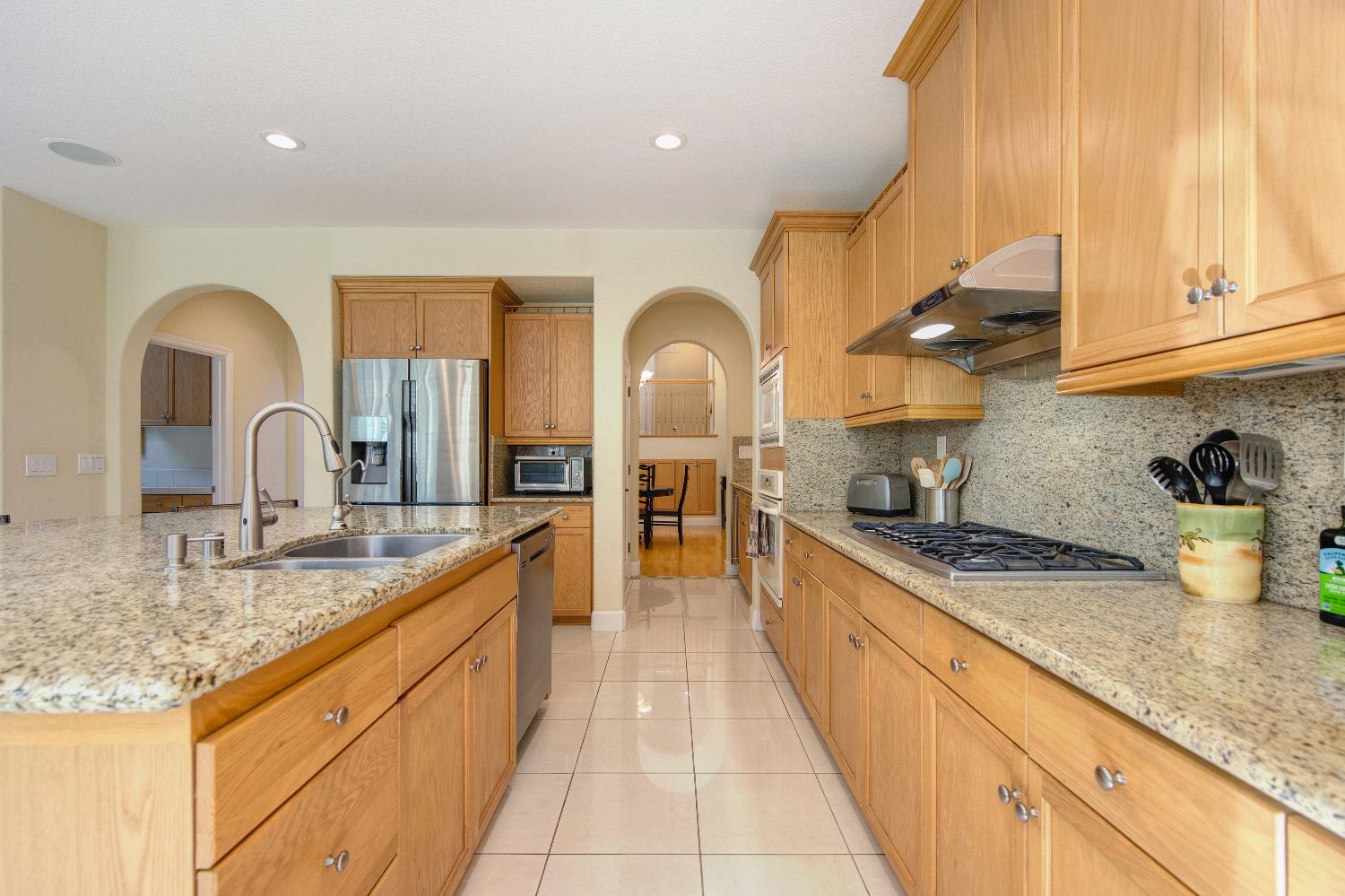 5636 John Runge Street