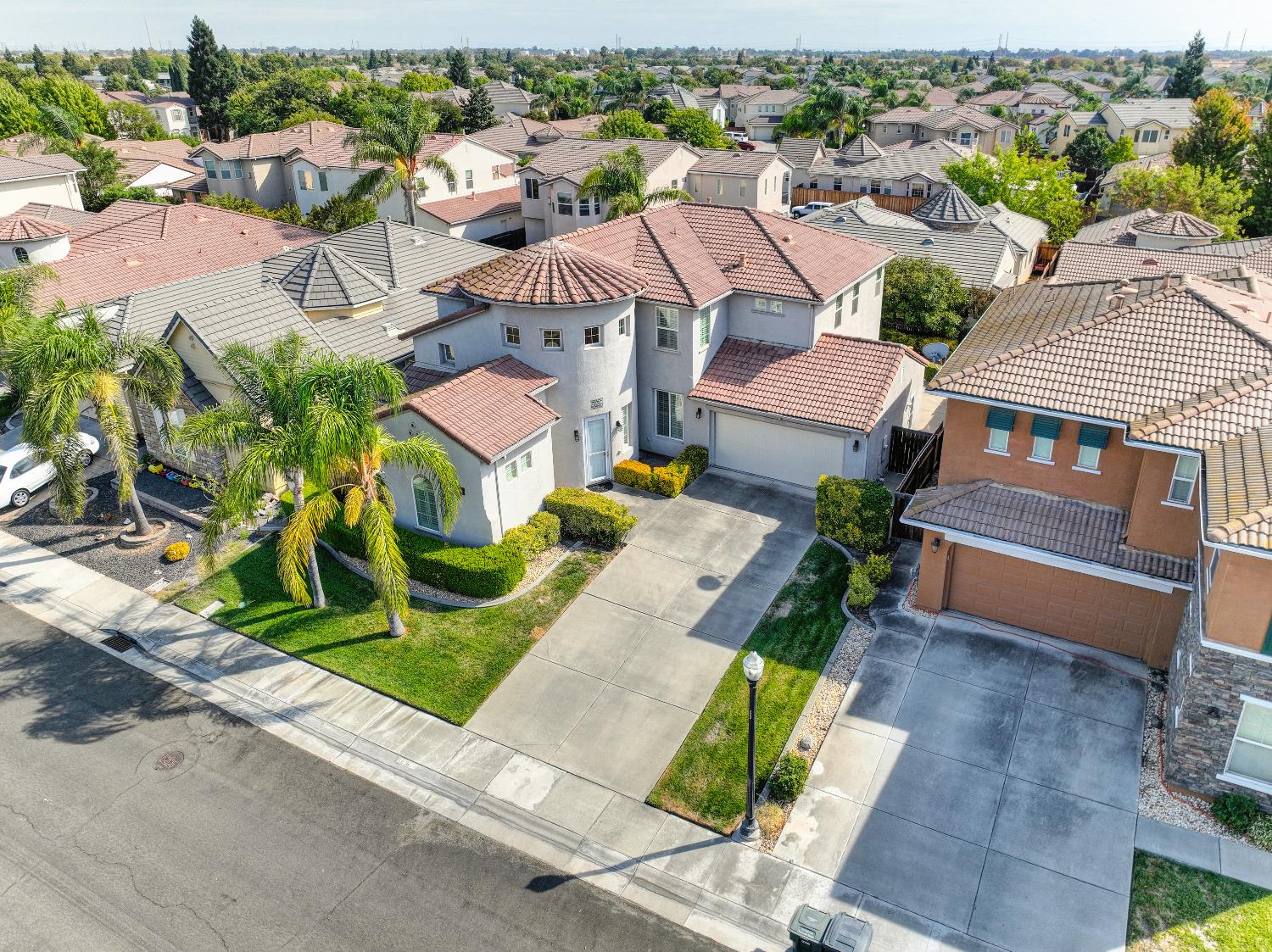 5636 John Runge Street