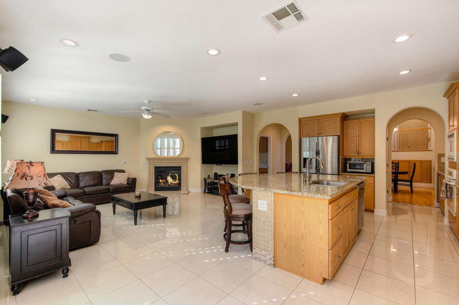 5636 John Runge Street