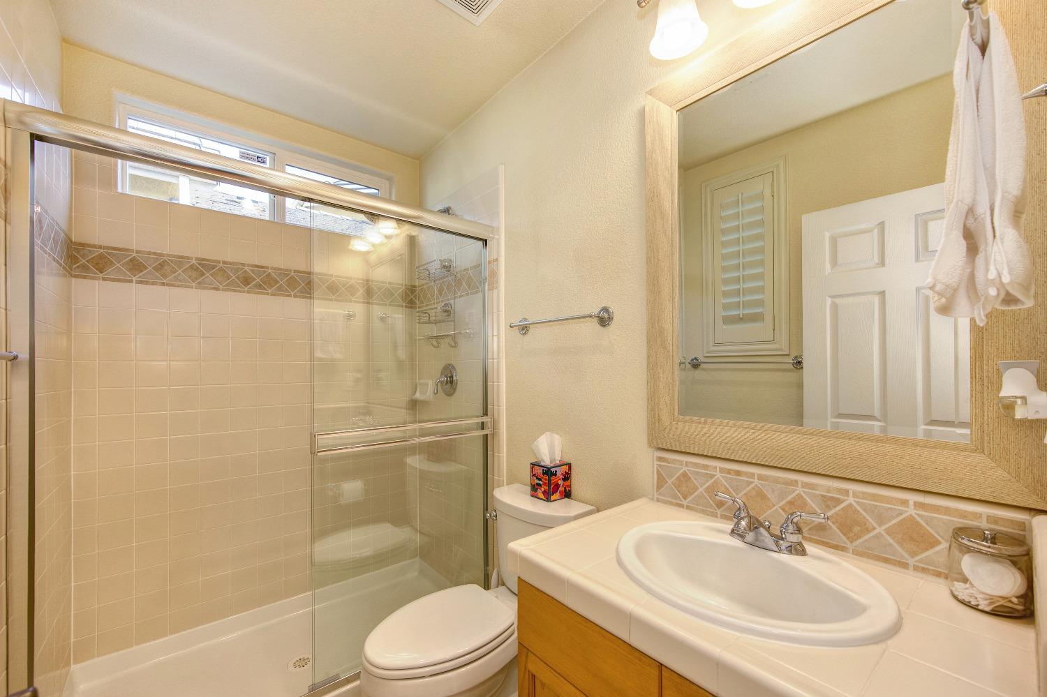 5636 John Runge Street