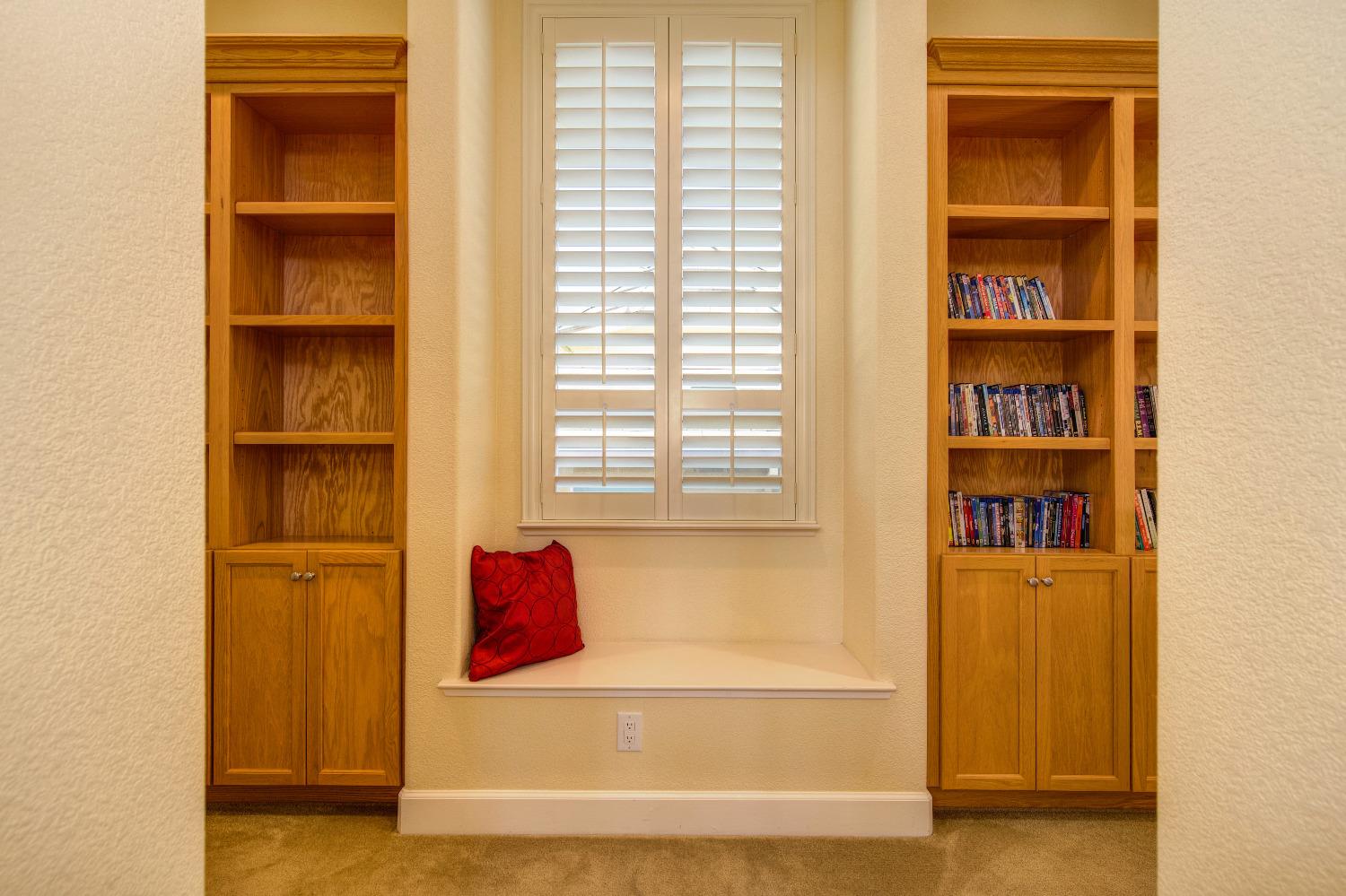 5636 John Runge Street