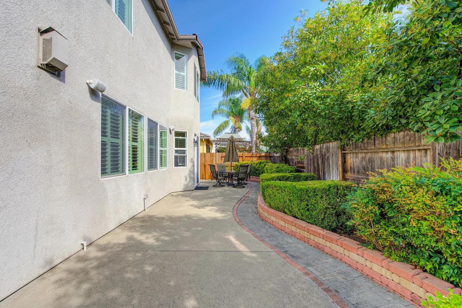 5636 John Runge Street