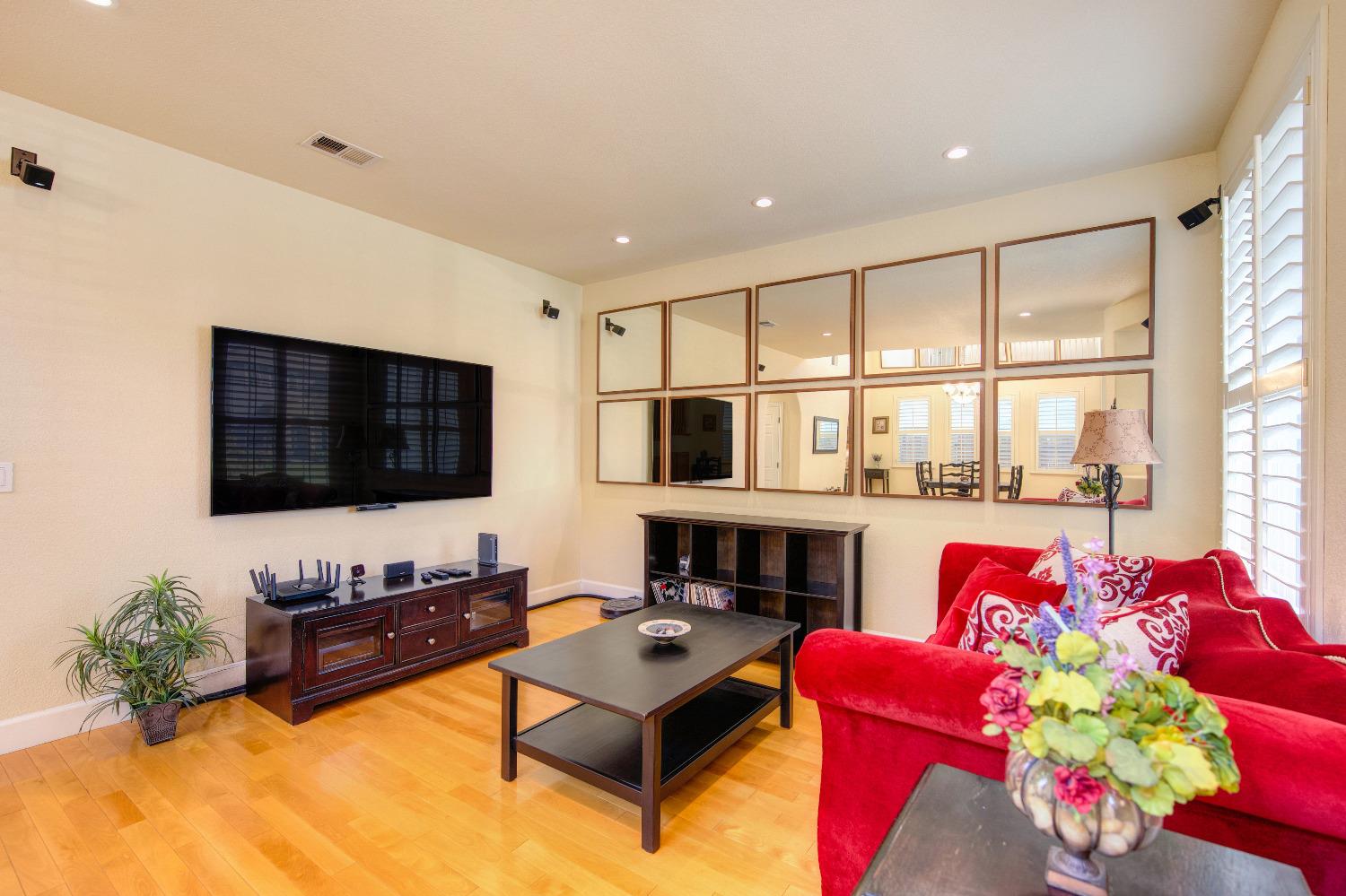 5636 John Runge Street