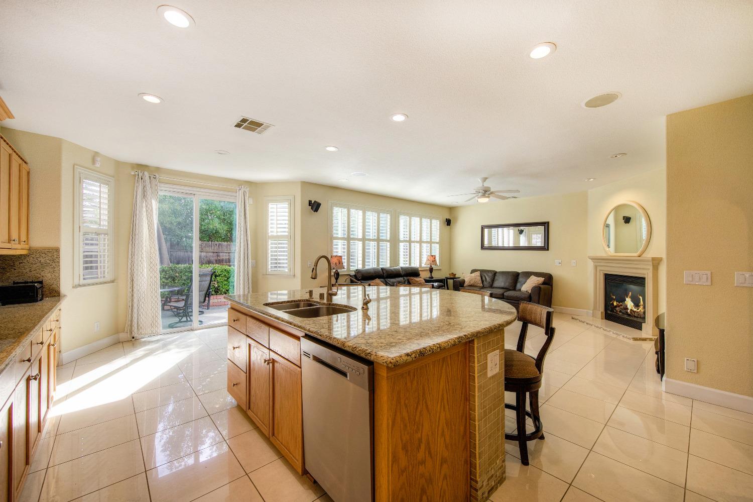 5636 John Runge Street