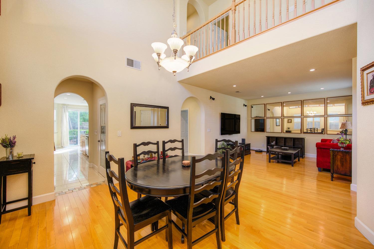 5636 John Runge Street