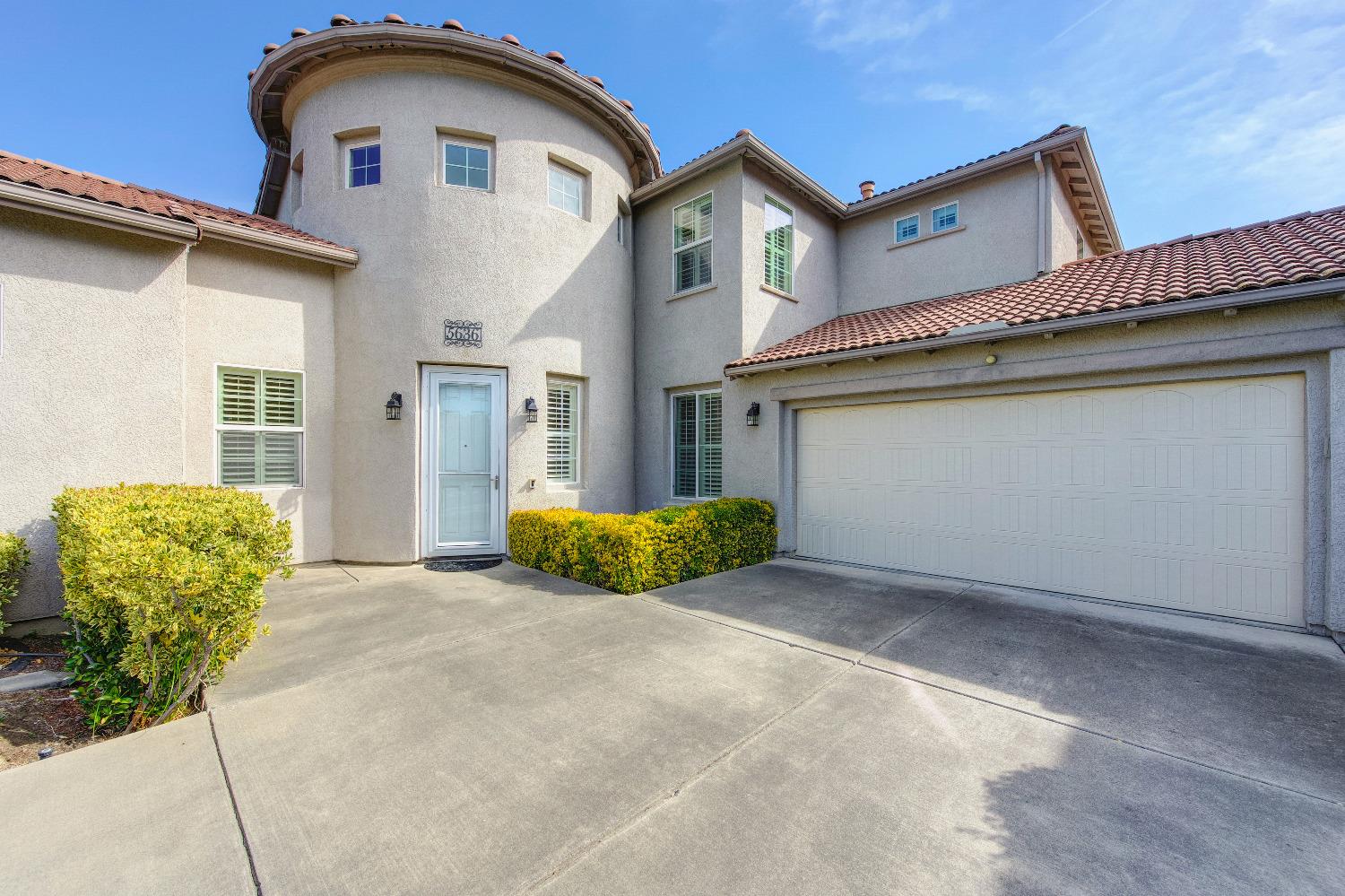 5636 John Runge Street