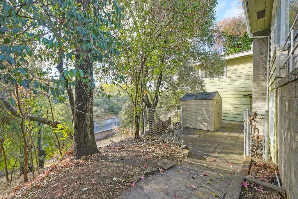 4001 La Canada Court