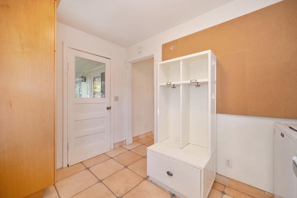 4001 La Canada Court