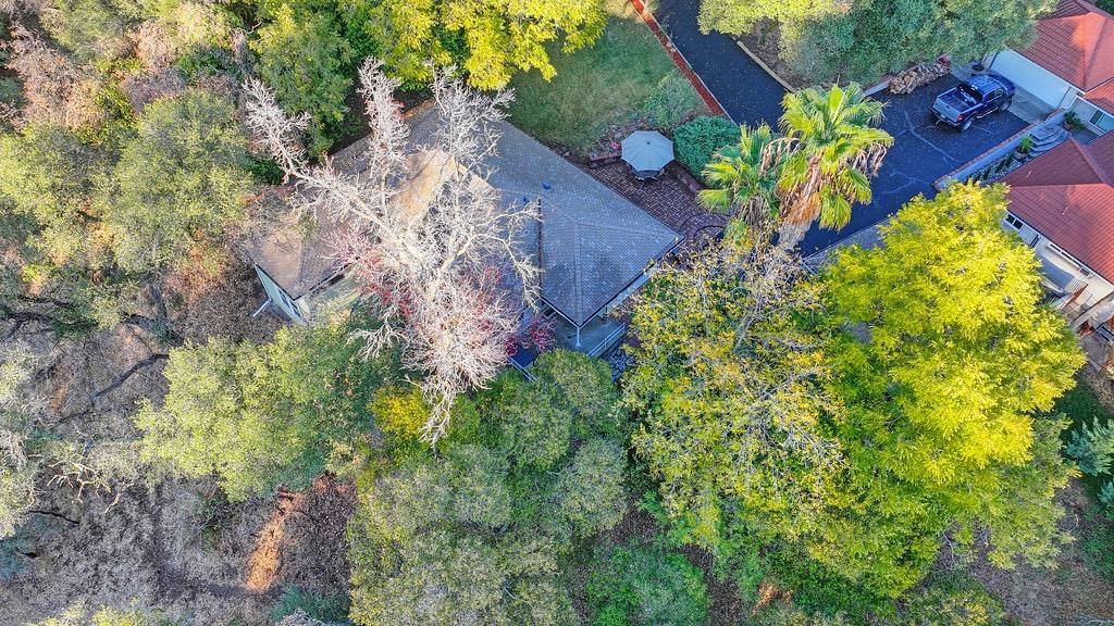 4001 La Canada Court