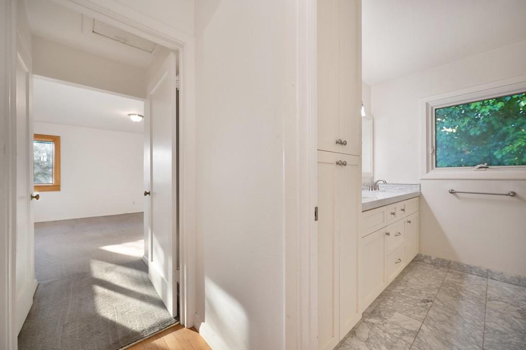 4001 La Canada Court