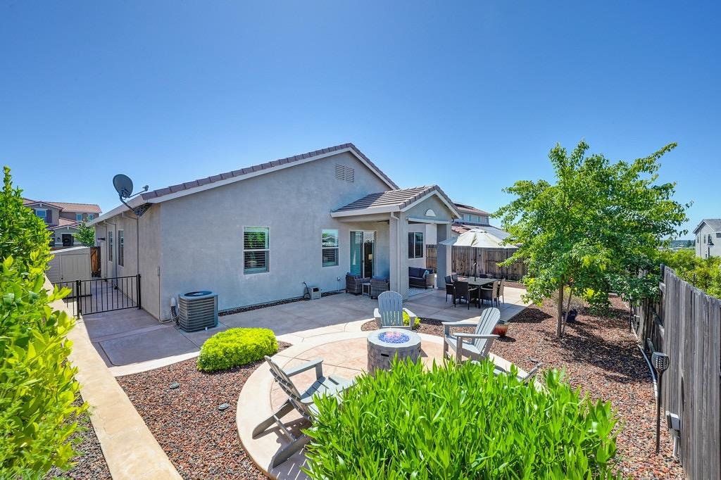 2956 Shady Acres Loop