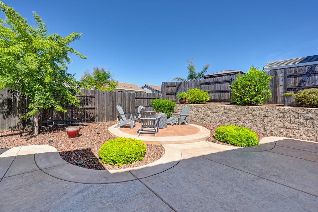 2956 Shady Acres Loop