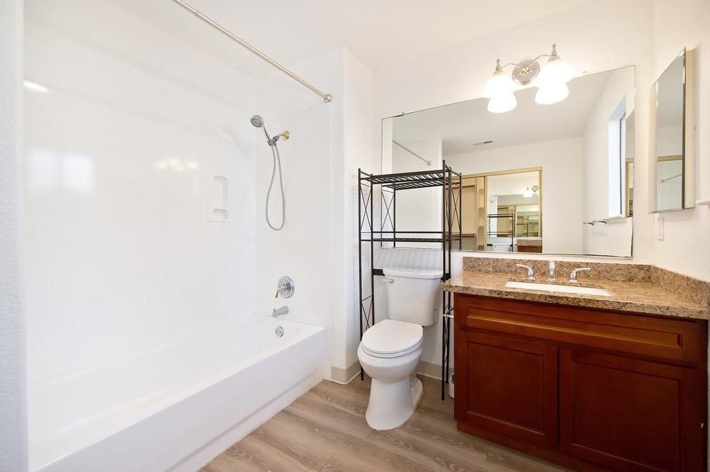 4881 Racetrack Circle