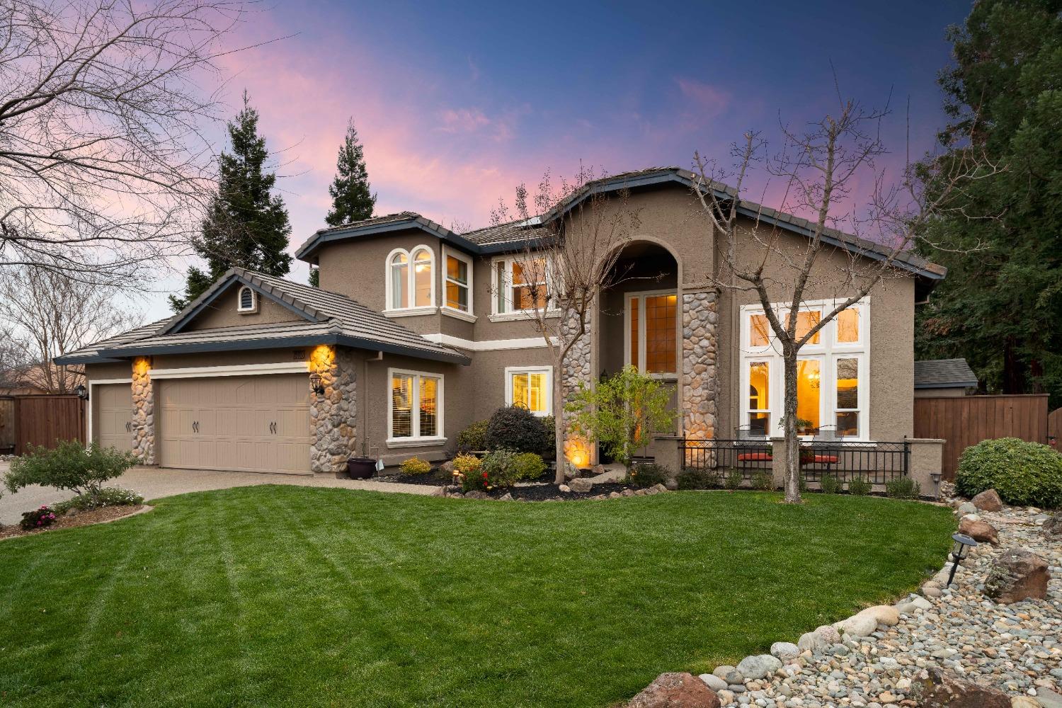 6408 Bluevista Court