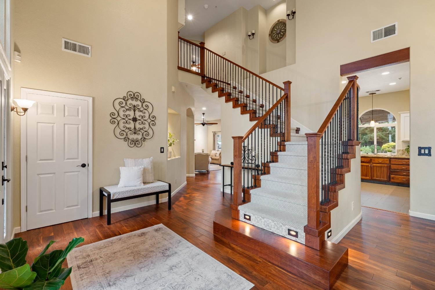 6408 Bluevista Court