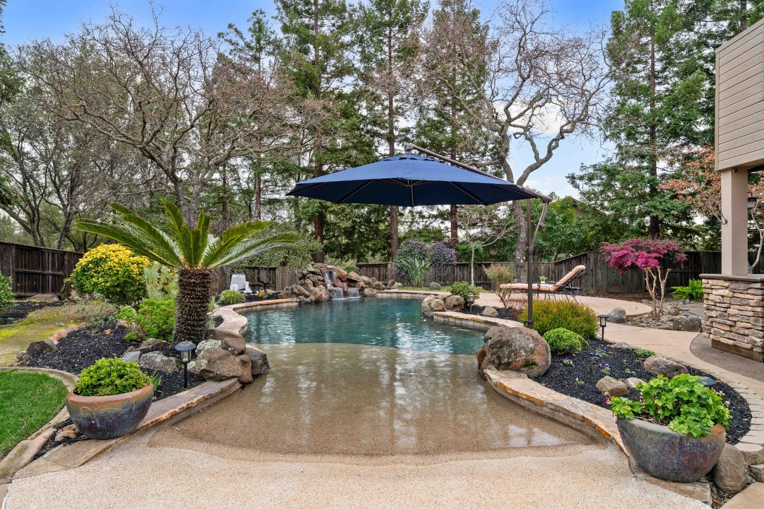 6408 Bluevista Court