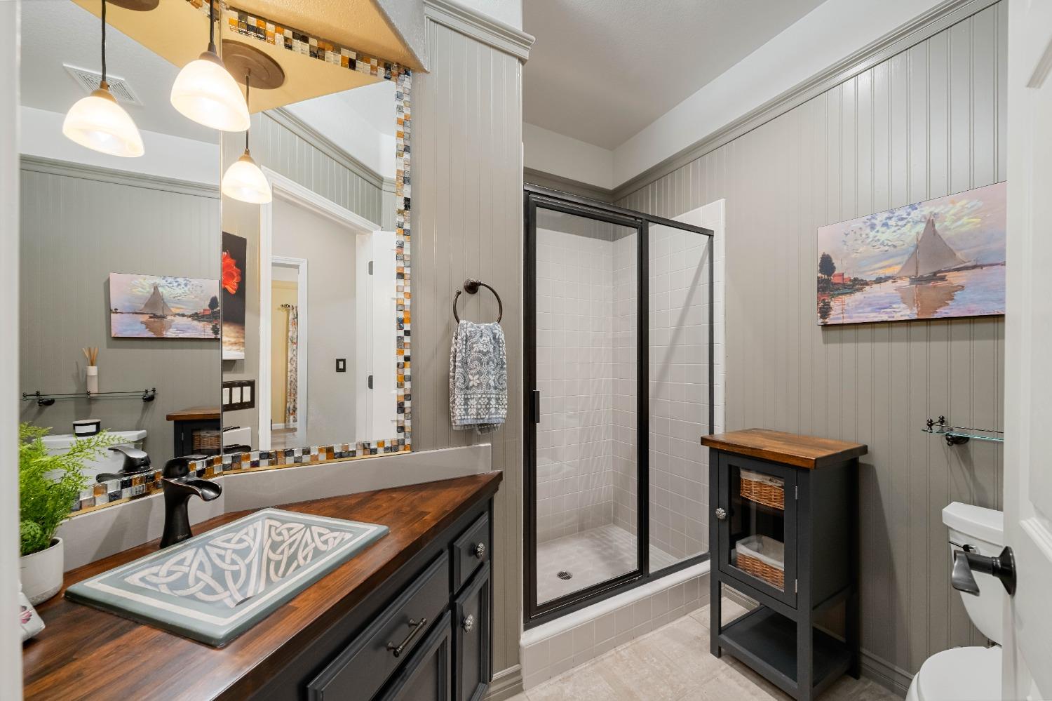 6408 Bluevista Court