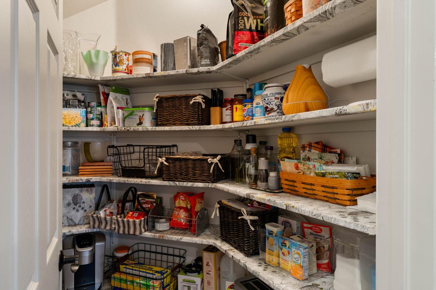 6408 Bluevista Court