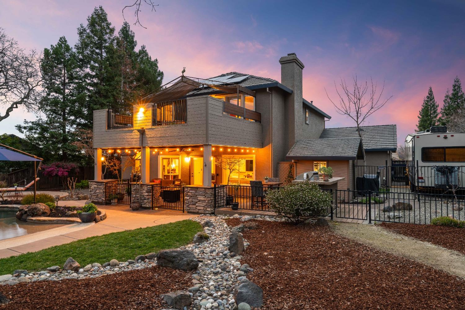 6408 Bluevista Court