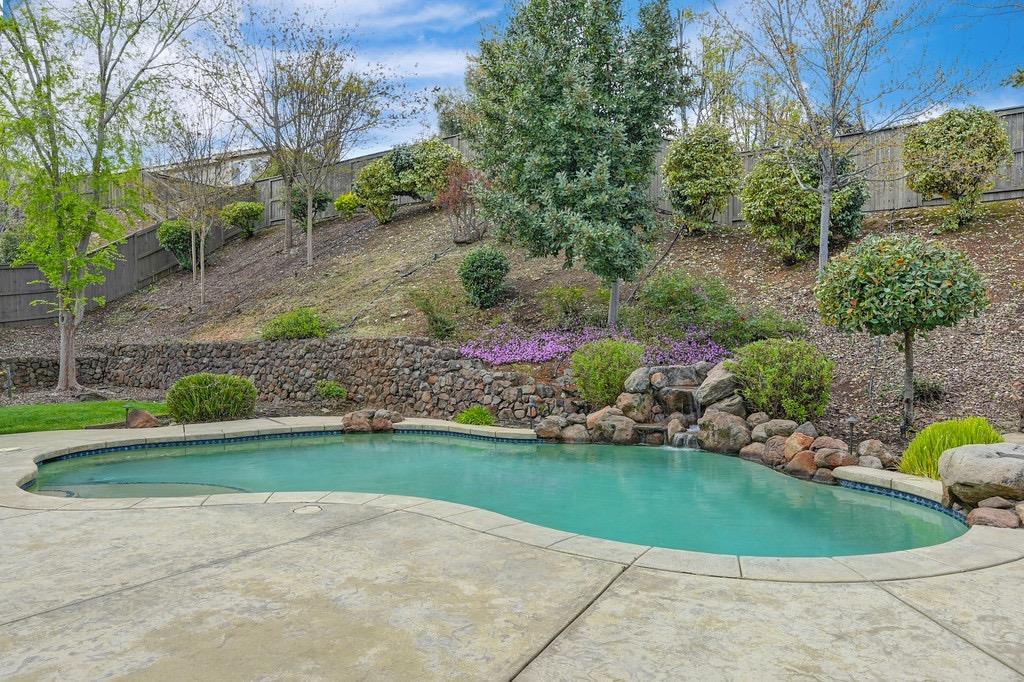 5073 Courtney Way