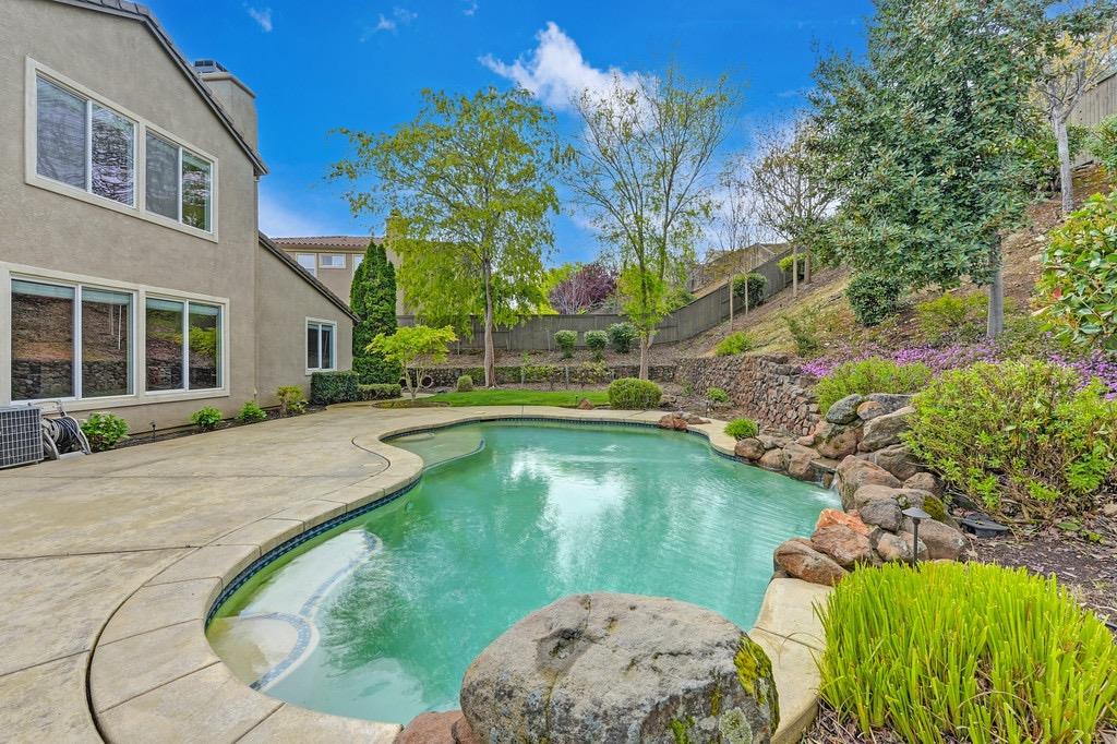 5073 Courtney Way