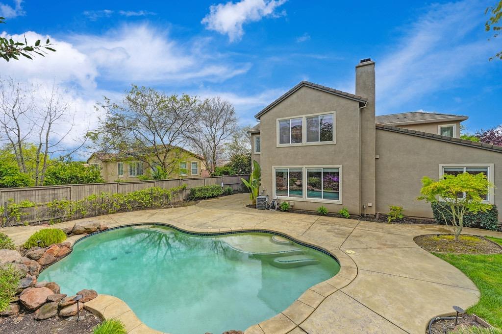 5073 Courtney Way