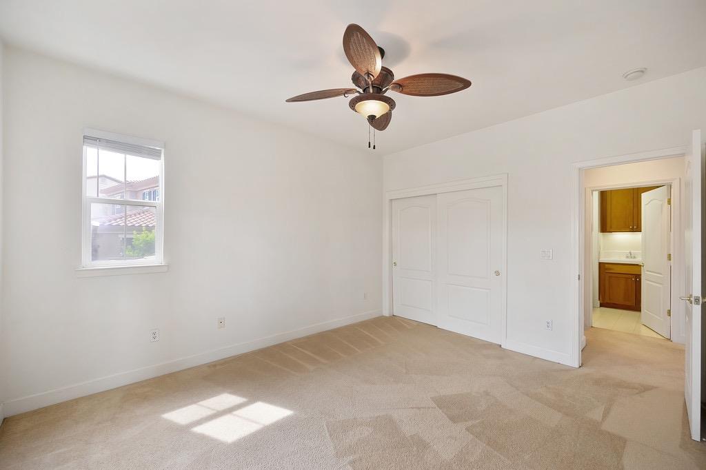5073 Courtney Way