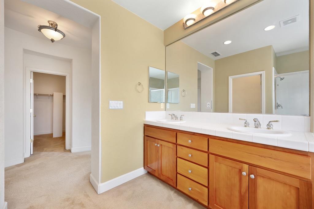 5073 Courtney Way