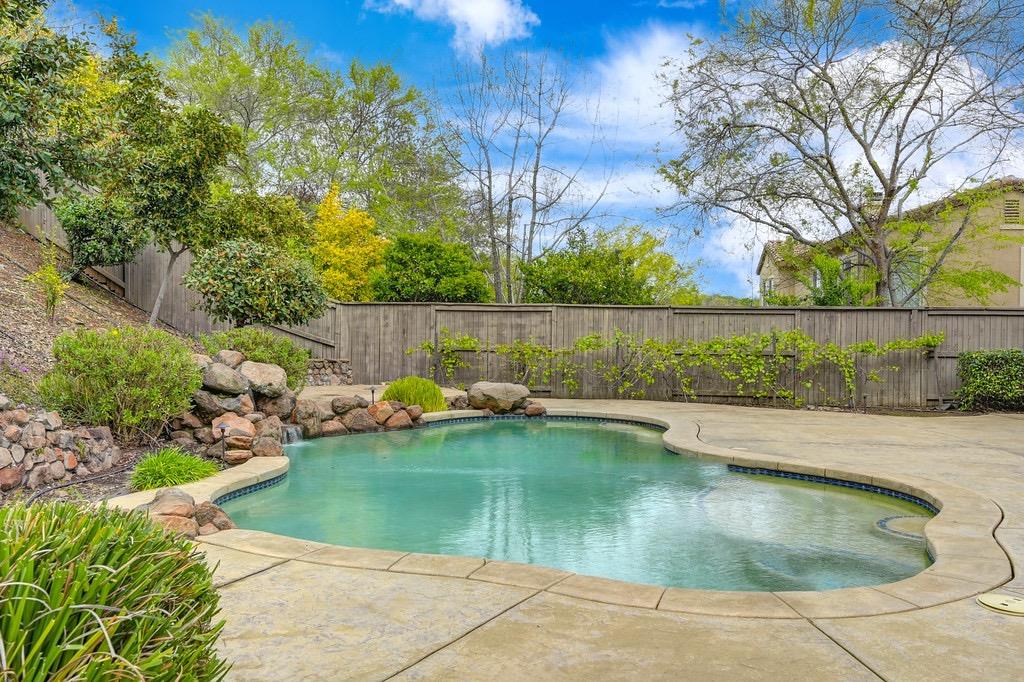 5073 Courtney Way