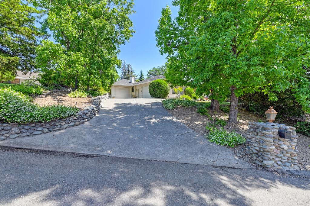 6435 Fern Leaf Drive