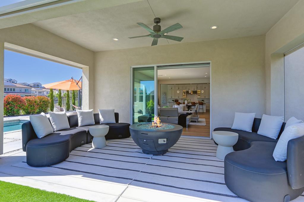 1004 Big Cedar Ct