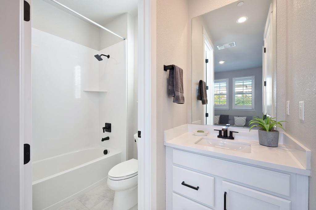 1004 Big Cedar Ct