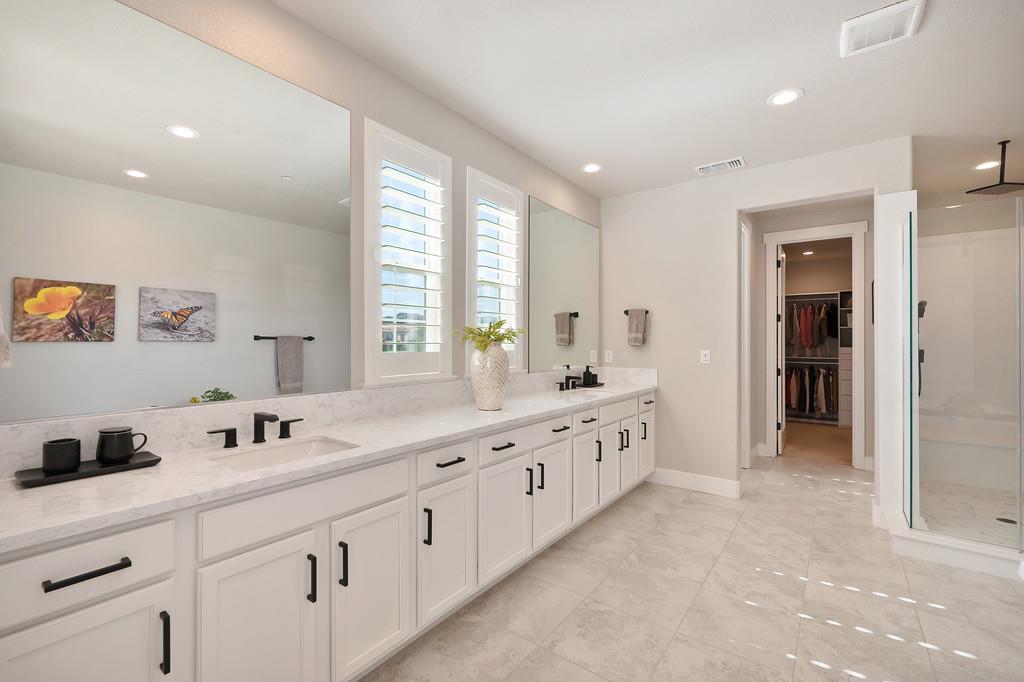 1004 Big Cedar Ct