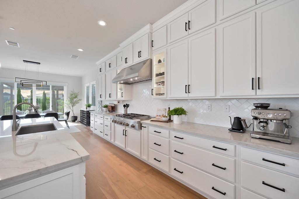 1004 Big Cedar Ct