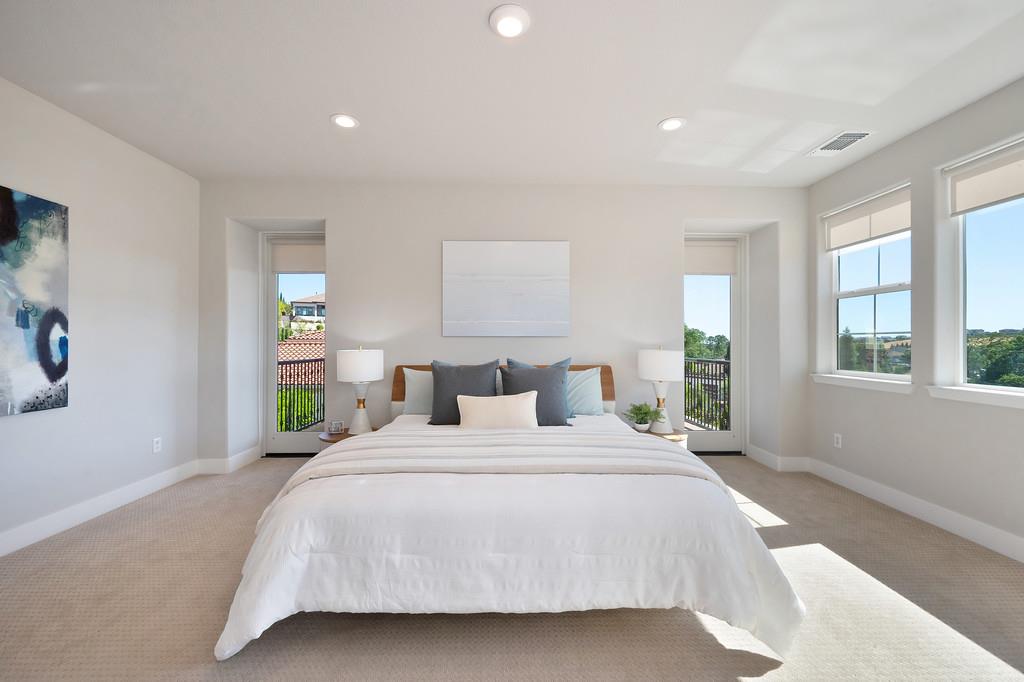 1004 Big Cedar Ct