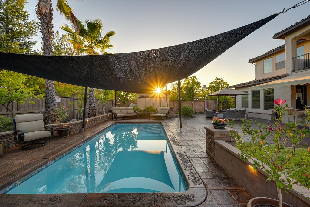 1721 Bella Cir