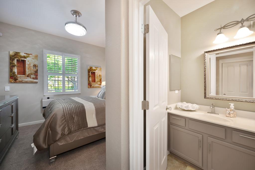 1721 Bella Cir