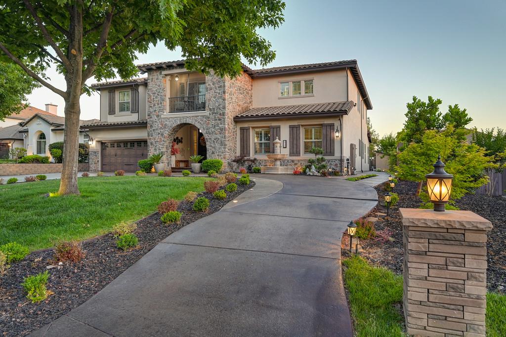 1721 Bella Cir